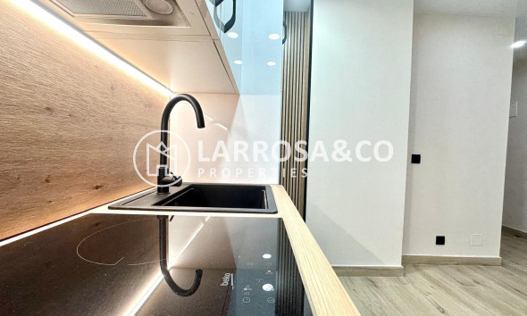 Reventa - Apartamento - Torrevieja - Centro