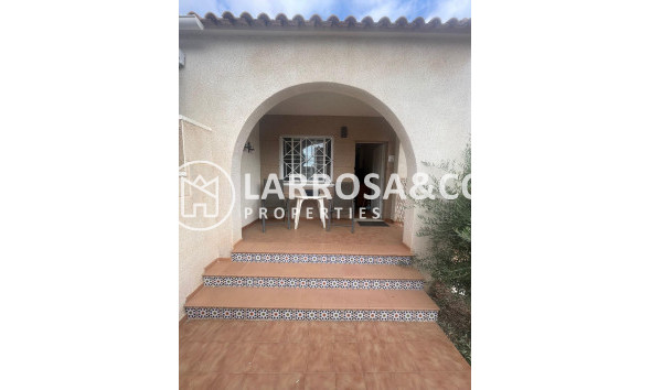 Resale - Semi Detached - Torrevieja - Aguas Nuevas