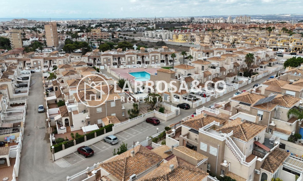 Resale - Semi Detached - Torrevieja - Aguas Nuevas