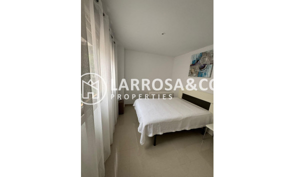 A Vendre - Semi-detached house - Torrevieja - Punta Prima