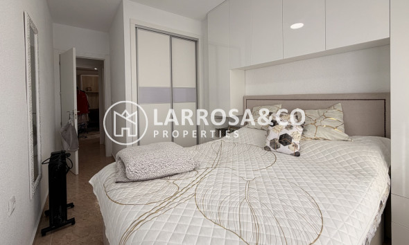 Вторичный рынок - Квартира - Торревьеха - Urb. Calas Blancas III