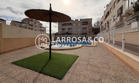 Вторичный рынок - Квартира - Торревьеха - Urb. Calas Blancas III