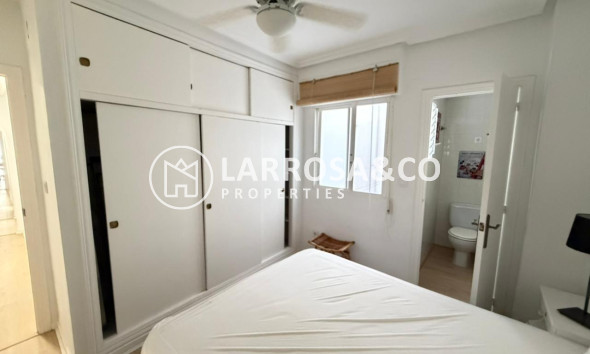 Reventa - Apartamento - Torrevieja - Playa del cura