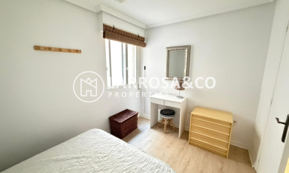 Reventa - Apartamento - Torrevieja - Playa del cura