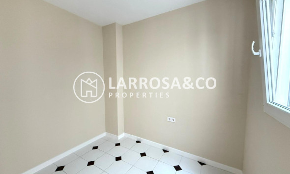 Reventa - Apartamento - Torrevieja - Centro