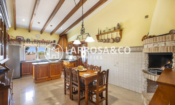 Resale - Detached House/Villa - Torrevieja - Costa Blanca