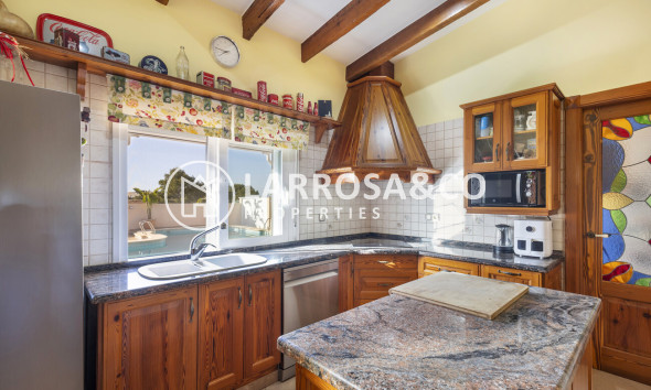 Resale - Detached House/Villa - Torrevieja - Costa Blanca