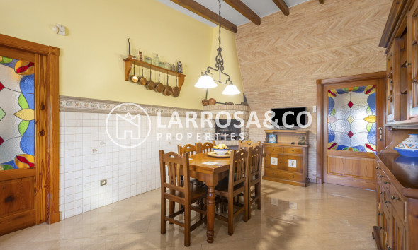 Resale - Detached House/Villa - Torrevieja - Costa Blanca