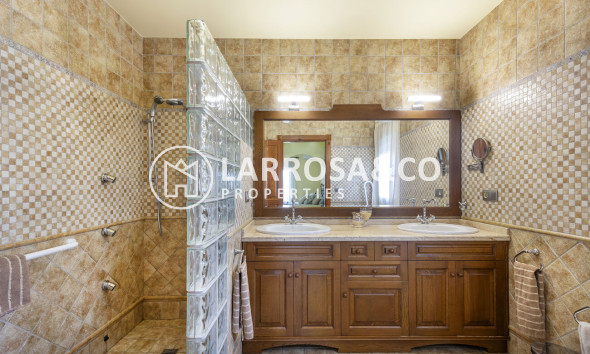 Resale - Detached House/Villa - Torrevieja - Costa Blanca