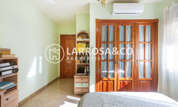 Resale - Detached House/Villa - Torrevieja - Costa Blanca