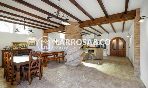 Resale - Detached House/Villa - Torrevieja - Costa Blanca