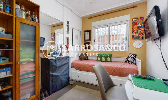 Herverkoop - Villa - Orihuela costa - Costa Blanca