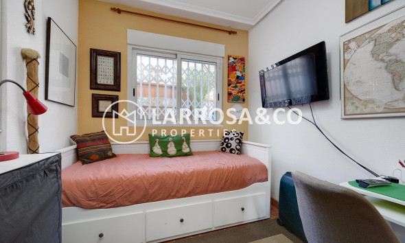 Herverkoop - Villa - Orihuela costa - Costa Blanca