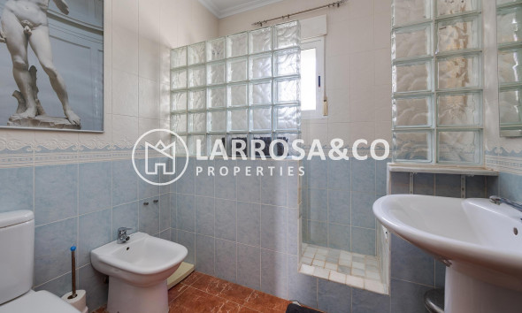 Herverkoop - Villa - Orihuela costa - Costa Blanca