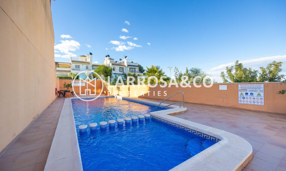 Herverkoop - Villa - Orihuela costa - Costa Blanca