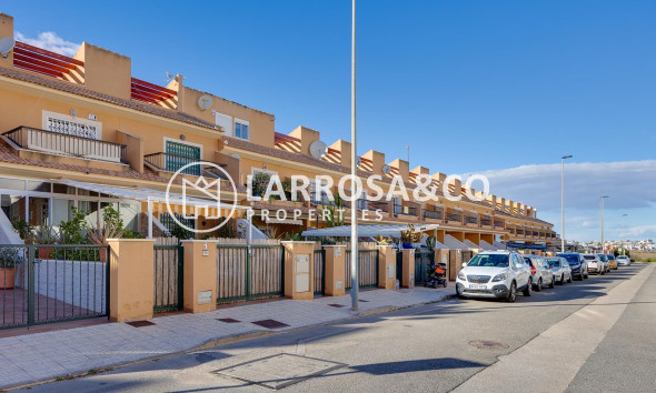 Herverkoop - Villa - Orihuela costa - Costa Blanca