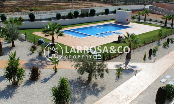 Resale - Apartment - Villamartín - Costa Blanca