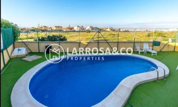 Resale - Semi Detached - Torrevieja - Aguas Nuevas