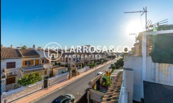 Resale - Semi Detached - Torrevieja - Aguas Nuevas