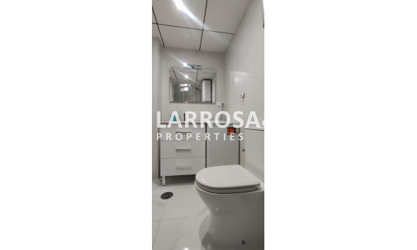 Resale - Apartment - Torrevieja - Cabo cervera