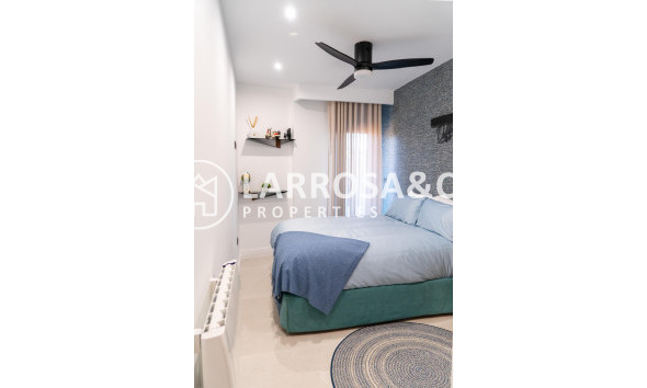 Resale - Apartment - Torrevieja - La veleta