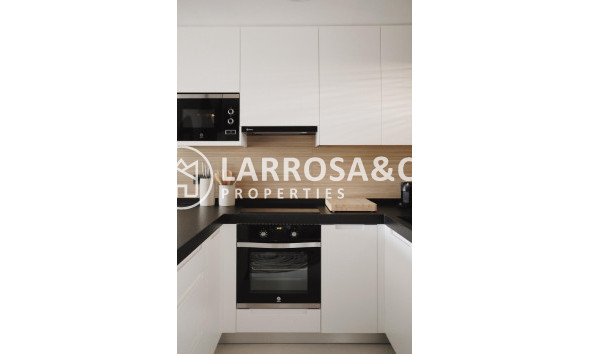 Resale - Apartment - Torrevieja - La veleta