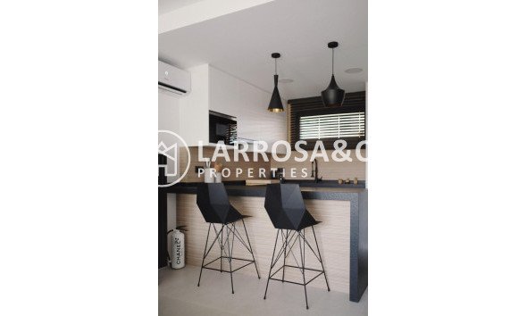 Resale - Apartment - Torrevieja - La veleta