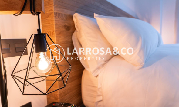 Resale - Apartment - Torrevieja - La veleta