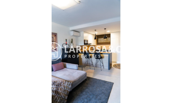 Resale - Apartment - Torrevieja - La veleta