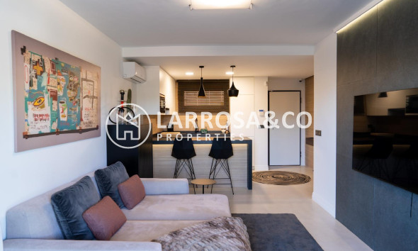 Resale - Apartment - Torrevieja - La veleta