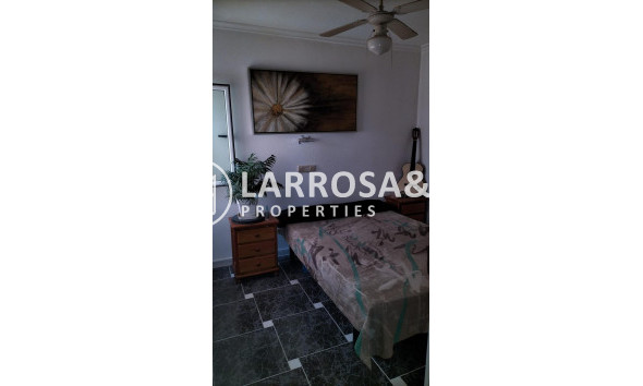 Resale - Apartment - Torrevieja - La Mata