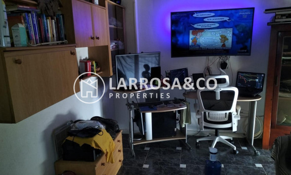 Resale - Apartment - Torrevieja - La Mata