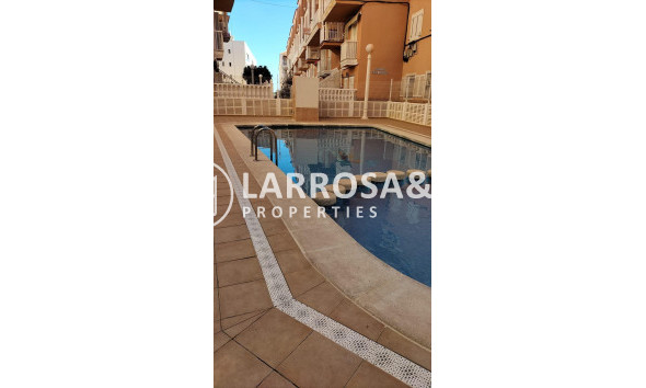 Resale - Apartment - Torrevieja - La Mata