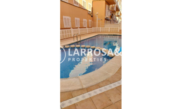 Resale - Apartment - Torrevieja - La Mata