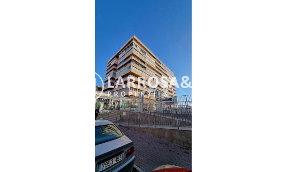 Resale - Penthouse  - Torrevieja - El Acequión - Los Náufragos