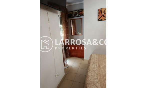 Resale - Apartment - Torrevieja - Cabo cervera