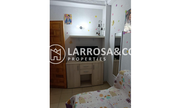 Resale - Apartment - Torrevieja - Cabo cervera
