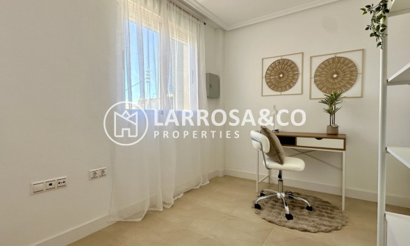 Resale - Apartment - Torrevieja - Costa Blanca