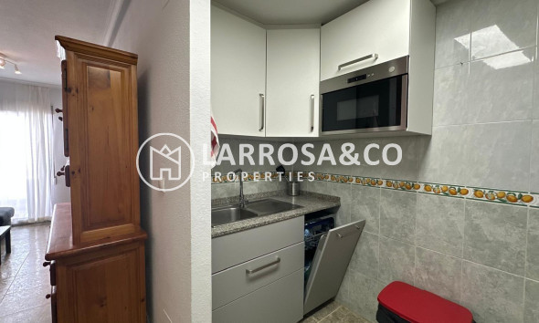 Herverkoop - Apartment - Torrevieja - Estacion de autobuses