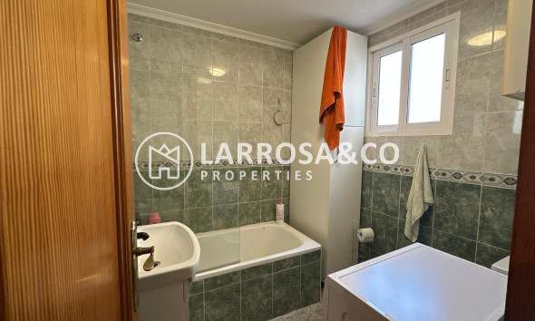 Herverkoop - Apartment - Torrevieja - Estacion de autobuses