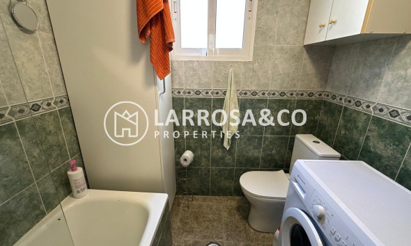 Herverkoop - Apartment - Torrevieja - Estacion de autobuses