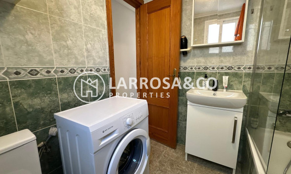 Herverkoop - Apartment - Torrevieja - Estacion de autobuses