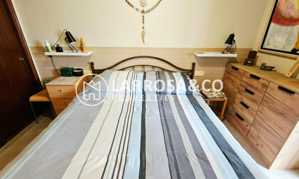 Resale - Apartment - Torrevieja - Playa de los Naufragos