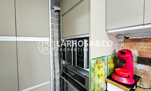 Resale - Apartment - Torrevieja - Playa de los Naufragos