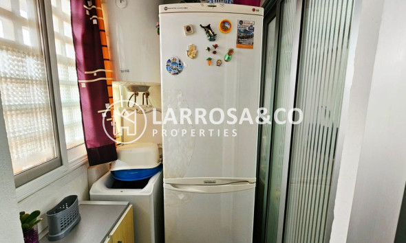 Resale - Apartment - Torrevieja - Playa de los Naufragos
