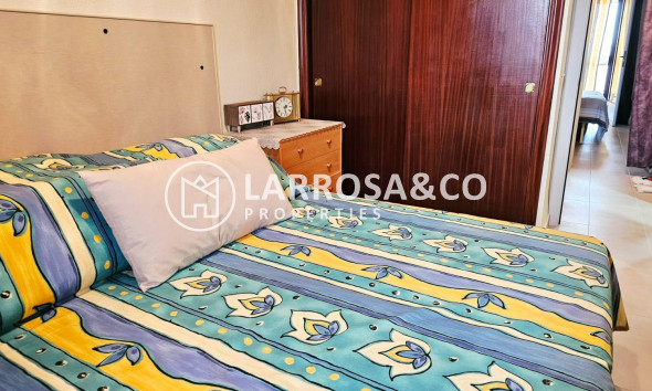 Resale - Apartment - Torrevieja - Playa de los Naufragos