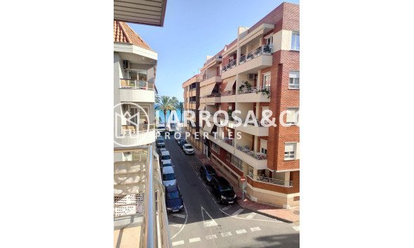 Resale - Apartment - Torrevieja - Estacion de autobuses