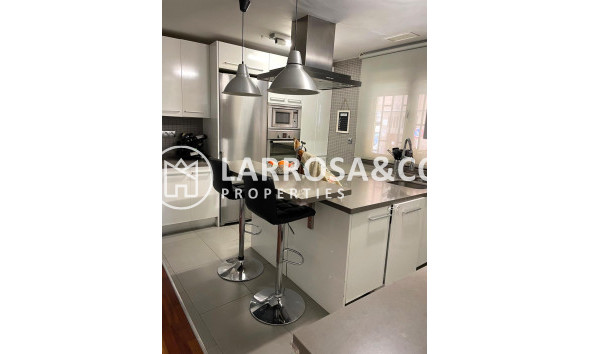 Resale - Bungalow - Torrevieja - Playa del cura