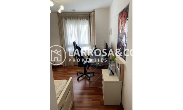 Resale - Bungalow - Torrevieja - Playa del cura