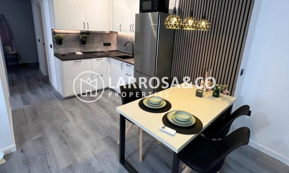 Herverkoop - Apartment - Torrevieja - Curva del Palangre